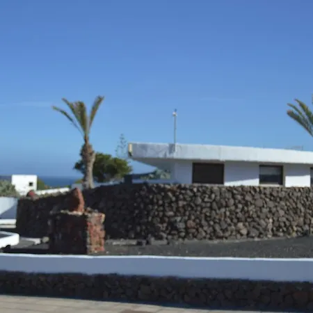 Topview * Famara